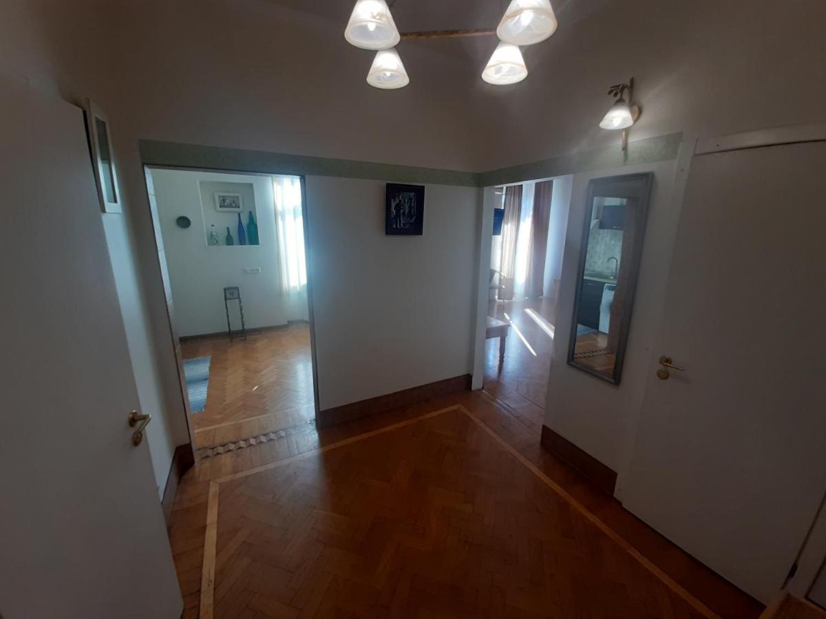 Apartment on Hretska 26/28 Odessa Exteriör bild